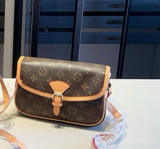 Set Louis Vuitton Monogram Bifold Wallet & Belt (Alternativo)